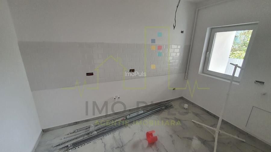 Nou. Lipovei. Decomandat. Bucatarie separata. Terasa + Balcon. Etaj 1. - 3