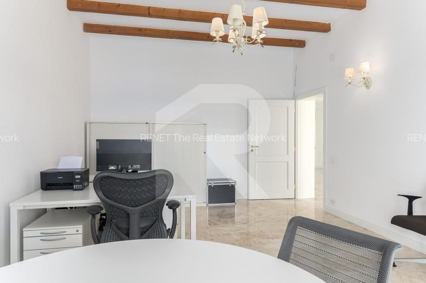 Vilă elegantă cu piscină și ieșire la Lac – Căciulați, Balotești - 13