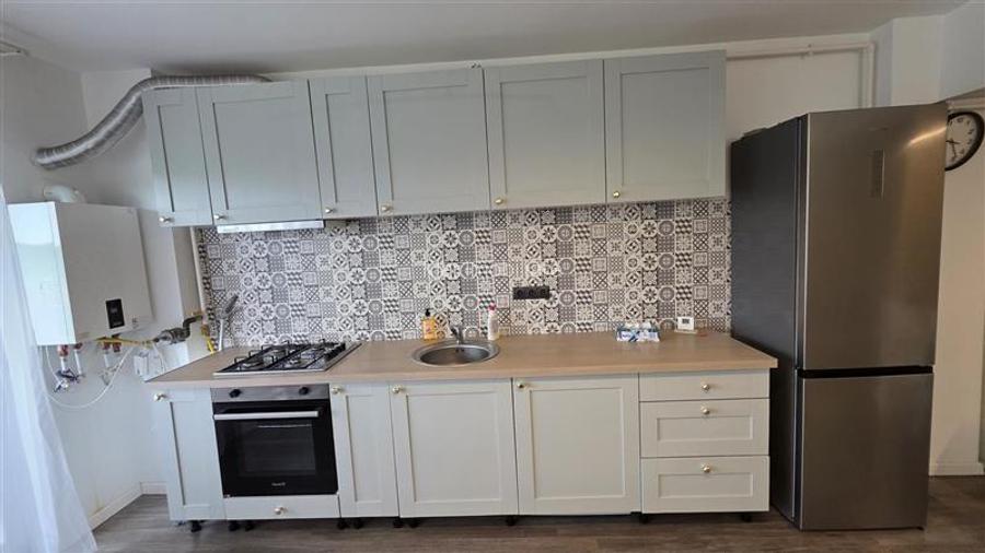 Apartament 3 Camere 54mp,2balcoane,mobilat Utilat, Str. Stelelor - 18