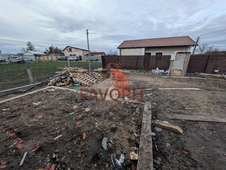 Casă individuală | Parter | Toate utilitatile | Finisaje premium | Curte | Pod - 12