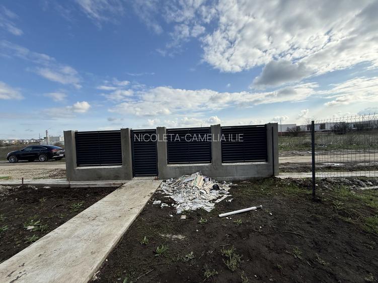 CASA| VILA INDIVIDUALA | LUX| COM 0% | 5 CAM| PROPRIETAR| NOU ! CURTE - 44