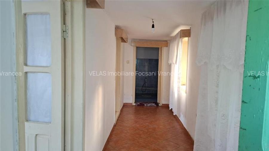 Casa com.Maicanesti, cu 3118 mp teren intravilan - 9