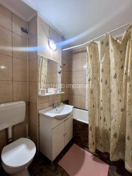  Apartament 3 camere, 68mp, decomandat, 2 bai zona Aradului - 6