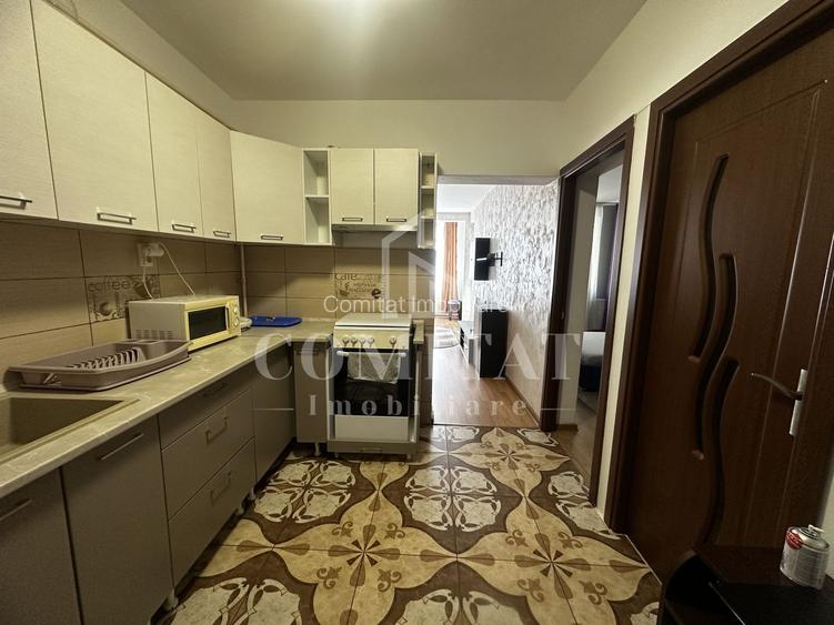 Apartament la etaj intermediar | 2 camere | Zona Str Teilor - 8