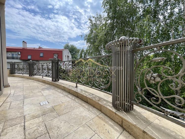 Impressive Villa *1500 SQM usable* 2613 SQM land / Open to the lake - 57