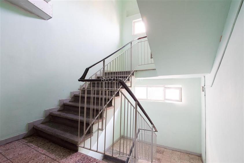 RECO. Garsoniera 15 mp utili, etajul 4, zona Rogerius - 7