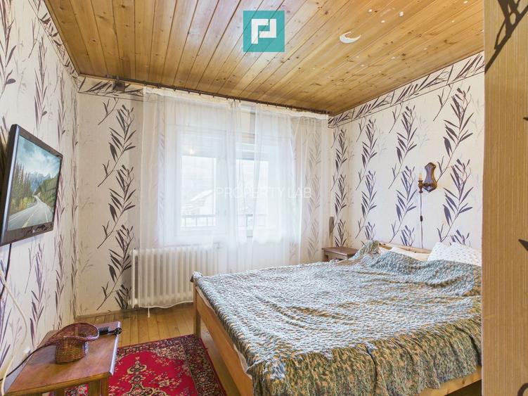 Vilă stil montan, 270 mp, teren 3000 mp - 33