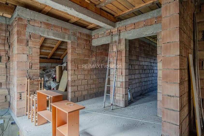 VILĂ DE POVESTE | 300mp utili | în inima naturii | OPORTUNITATE - 47