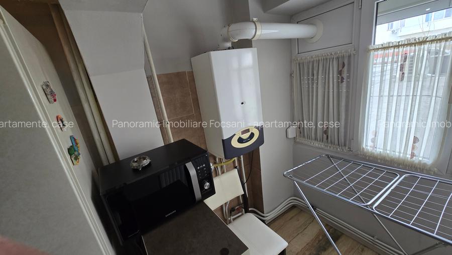 3 camere de vanzare  , etajul 1, ultracentral, Focsani - 5