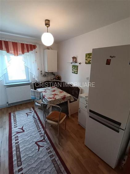 VEZI VIDEO! 3 camere, etaj 2, Decmandat, cu imbunatatiri, Calarasi IV - 9