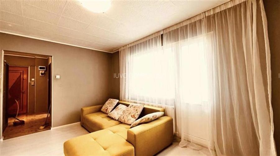 Vanzare Apartament 3 Camere Semidecomandat Bd.Ctin.Brancoveanu - 2