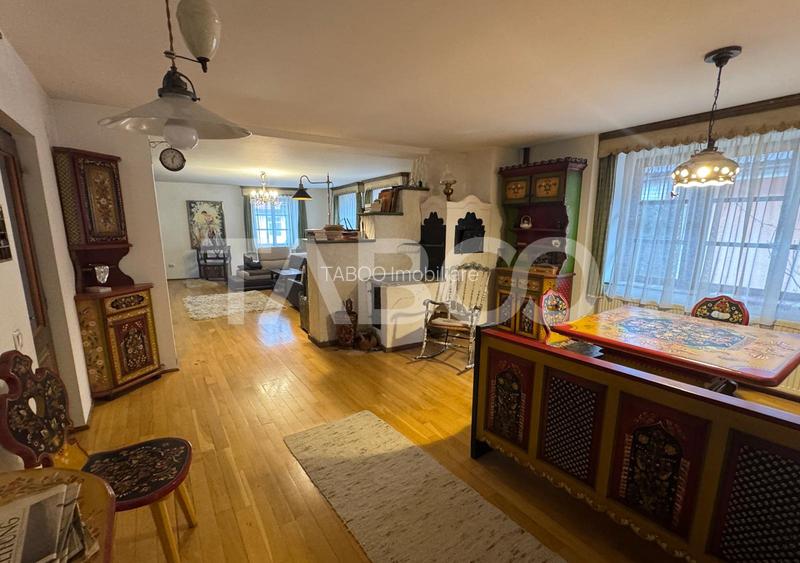 Casa de vanzare specific sasesc si atelier pret avantajos Cisnadioara - 4