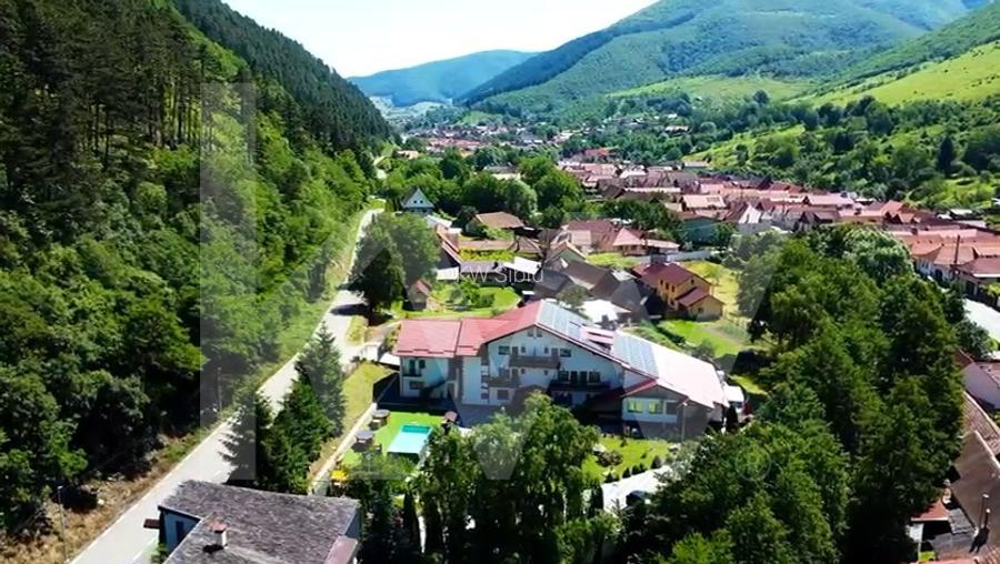 Lacul de Argint, pensiune 14 camere cu restaurant si lac in zona premium! - 5