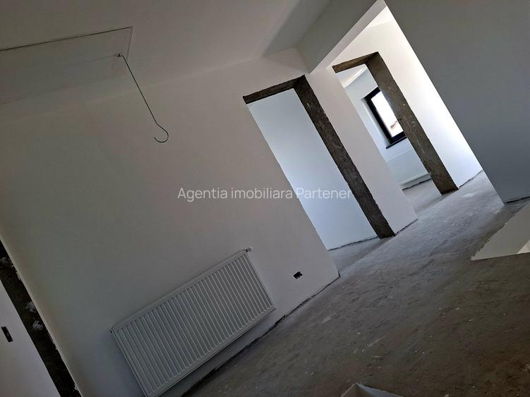 Casă / vilă Mărăcineni / Argeș , finisaje moderne ! - 21