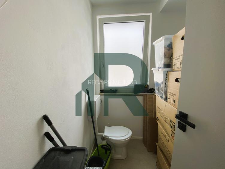 Duplex cu 4 camere 2 bai si curte libera 200 mp in Cisnadie - 9