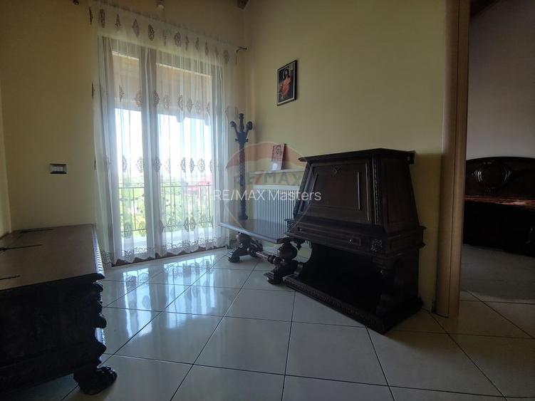 Casă / Vilă de lux cu 5 camere de vânzare în Vadu Moldovei, Suceava - 42