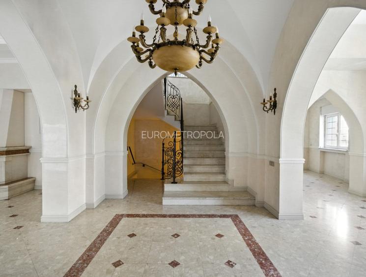 Vila cu arhitectura deosebita, adiacent Bd-ului Lascar Catargiu, refacuta integr - 5