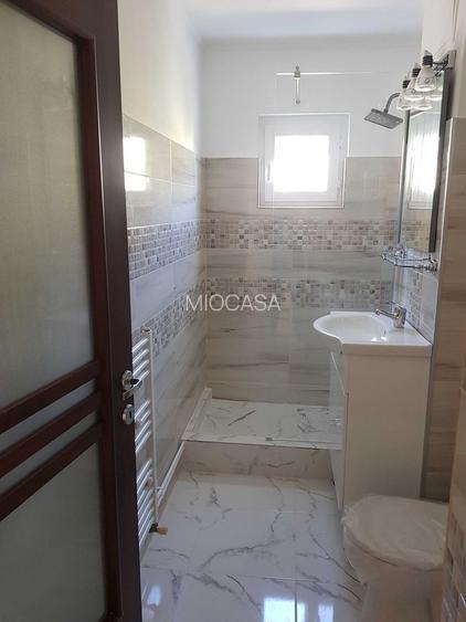 Renovat complet. Centrala termica proprie. Etaj intermediar. Decomandat. - 4