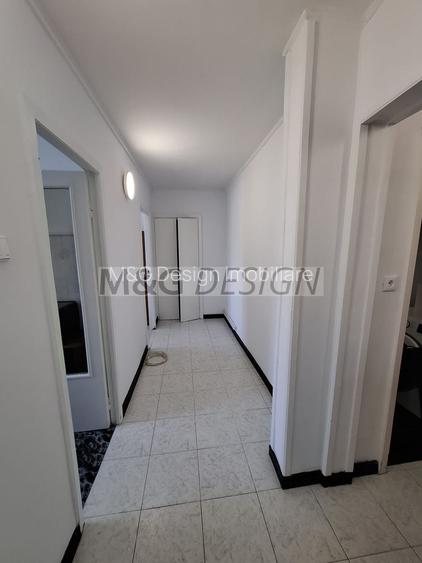 Girocului, 2 camere decomandat, et 3, CENTRALA GAZ, CLIMA - 18
