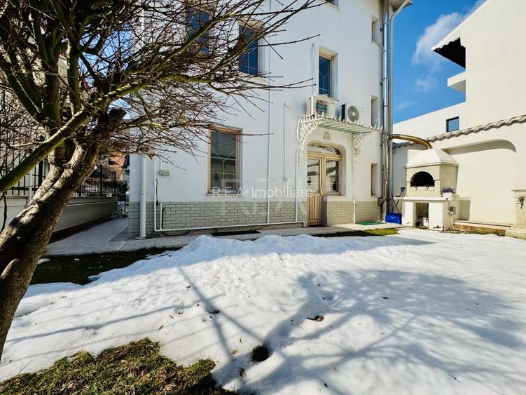Vila 8 camere vis a vis de Piata Floreasca, garaj, curte proprie - 6