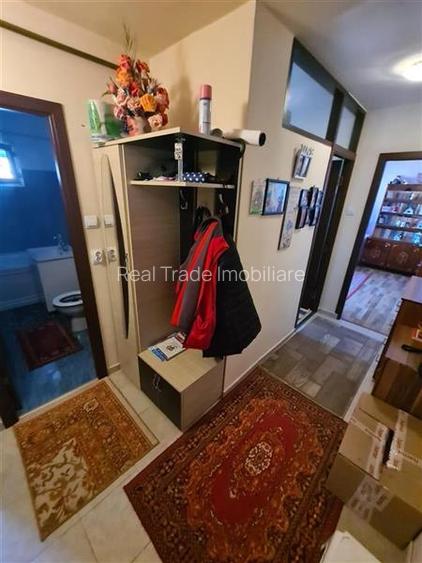 Apartament 2 camere decomandat Astra Carpatilor - 9