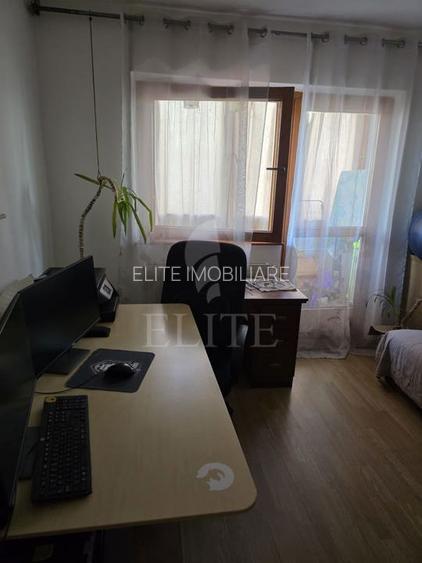 Apartament 3 camere în zona MOGOSOAIA - 9