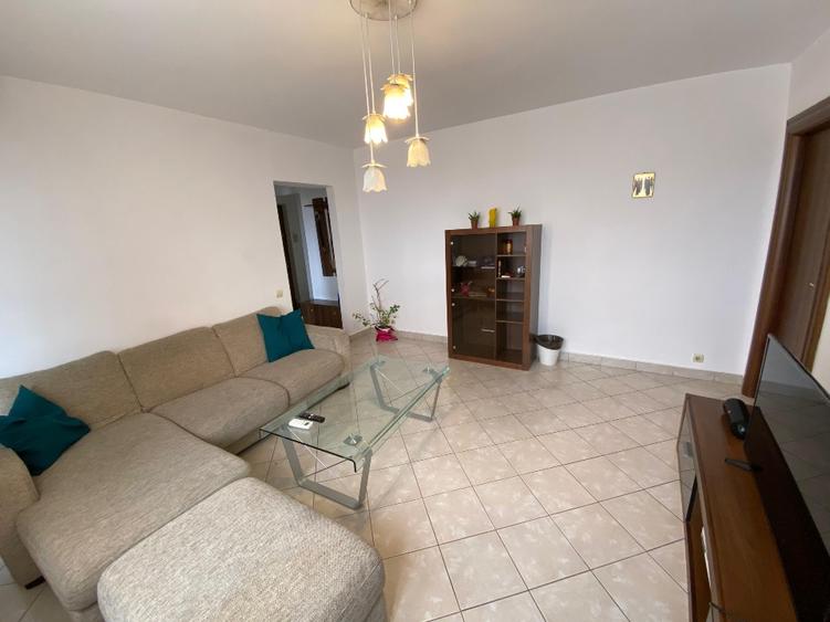 Proprietar – 3 camere, zona Budapesta, Unirii-Tineretului, complet mobilat