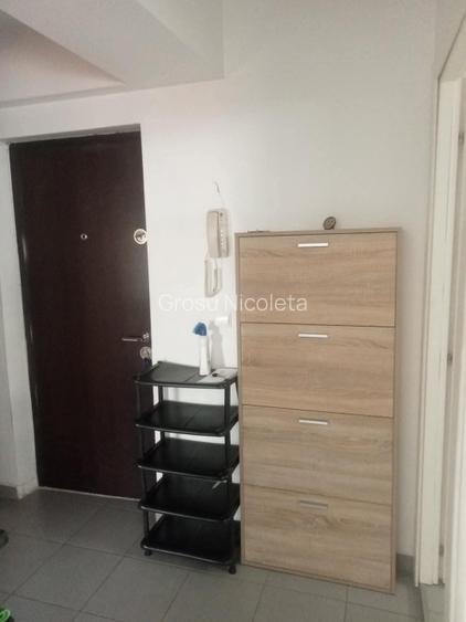 Închiriez apartament cu o cam  - 2