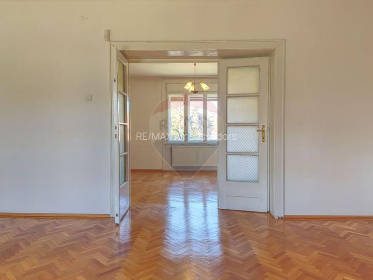 Casă / Vilă cu 5 camere de vânzare în zona Tipografilor - 17