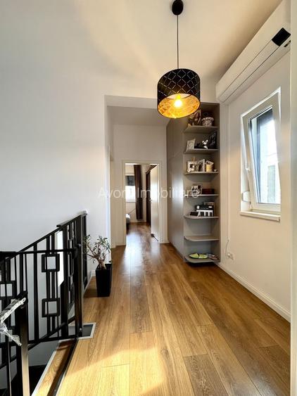 Giroc-zona Planetelor, 2 fronturi stradale, P+1E - 4