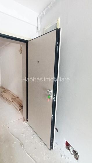 Bloc nou, S+P+5E, cu 19 apartamente, cu 1,2 si 3 camere,  zona Central - 17