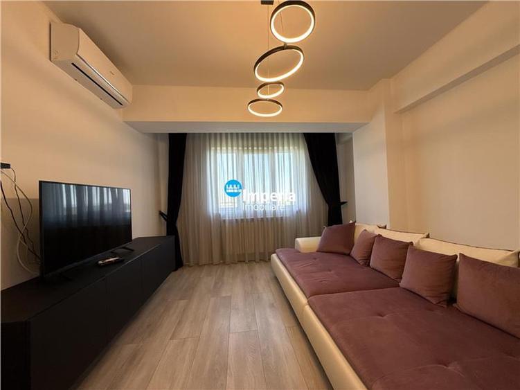Inchiriez apartament 2 camere, decomandat, Complex Evergreen Towers