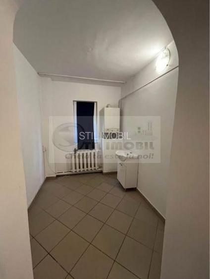 Spațiu comercial de vânzare – Splai Bahlui Mal Drept-85 000 € - 3