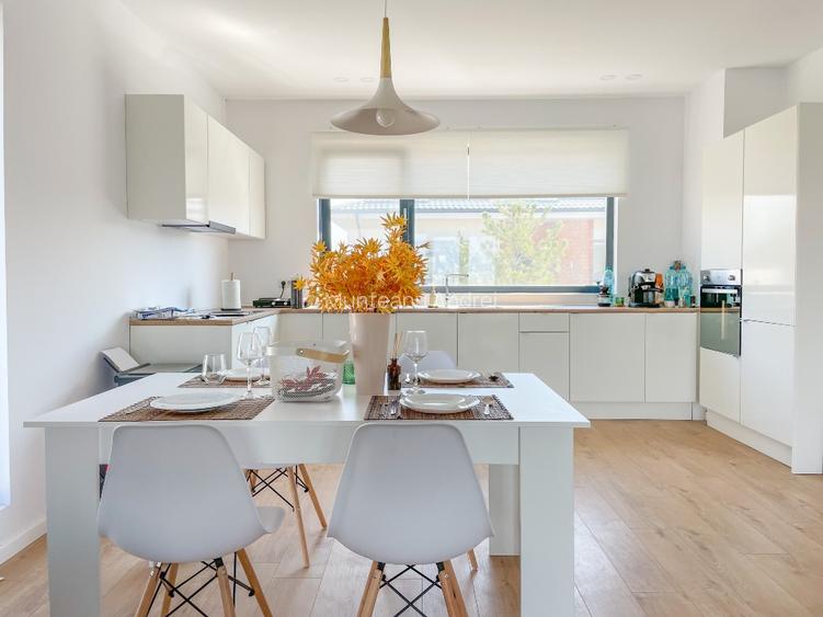 Vila individuala - Tunari - 4 camere - 2 bai - 100mp – 330 mp teren - 6