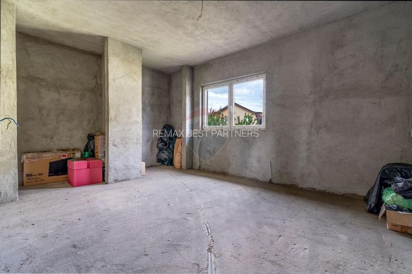 Casa cu 10 camere de vanzare pe str. Corneliu Coposu - 25