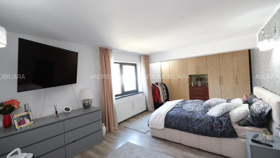 Vanzare Ultracentral orasul Piatra Neamt compus din 3000 mp teren si 4 cladiri - 4