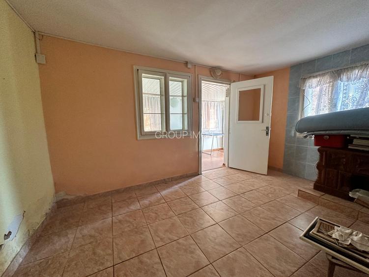 Vanzare teren 700mp cu casa batraneasca Tamasi , Bacau - 2