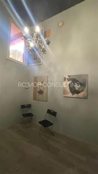 Piata Muncii, vila  moderna, 380 mp,  11 camere - 10