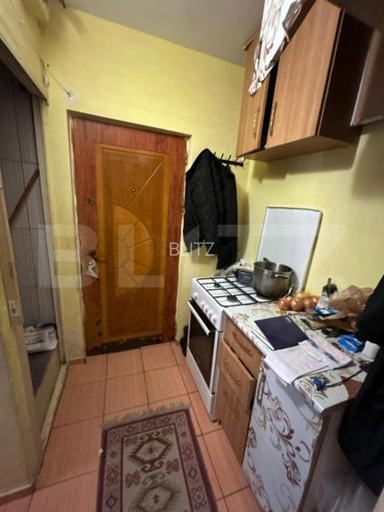 Garsoniera, 16 mp, zona Nicolina - 4