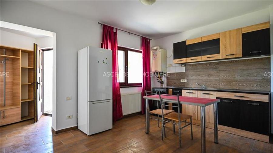 Casa cu 4 apartamente independente: Oportunitate Rezidential/ Investitionala in - 18