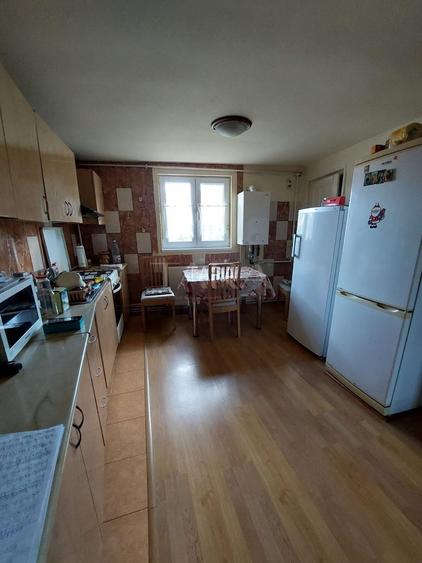 Casă cu potențial în Gruia – 4 camere, pod generos, zonă liniștită! - 2