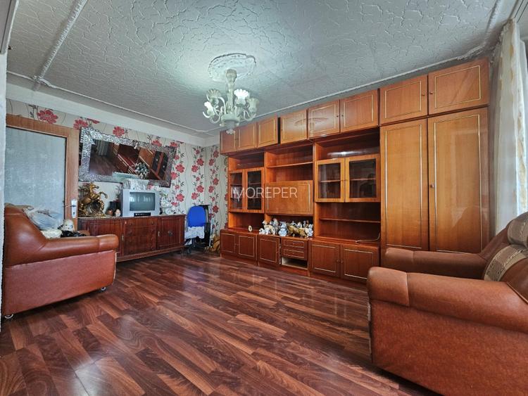 Vanzare Apartament 3 camere, Brancoveanu intersectie cu Nitu Vasile - 2