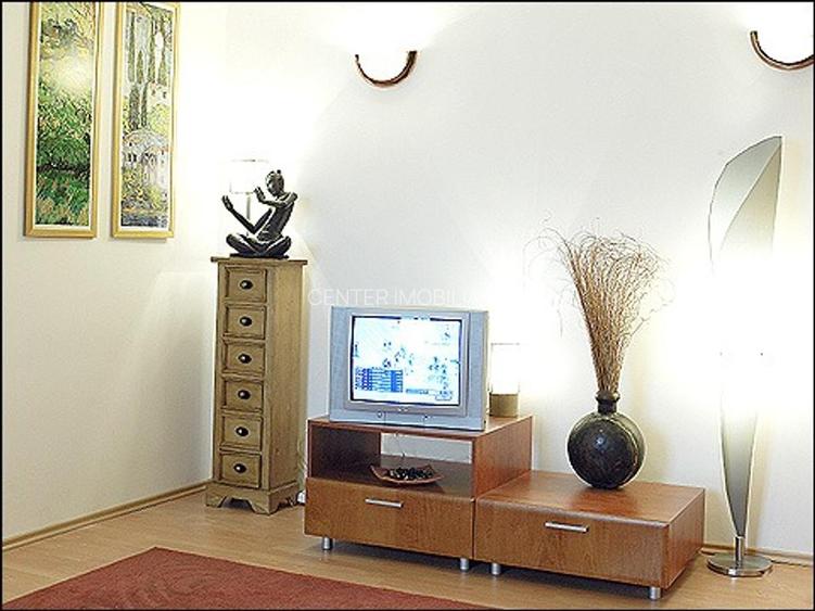 ROMANA,Magheru, 2 camere, etaj 6, vedere spate, 44 mp, IDEAL INVESTITIE - 3