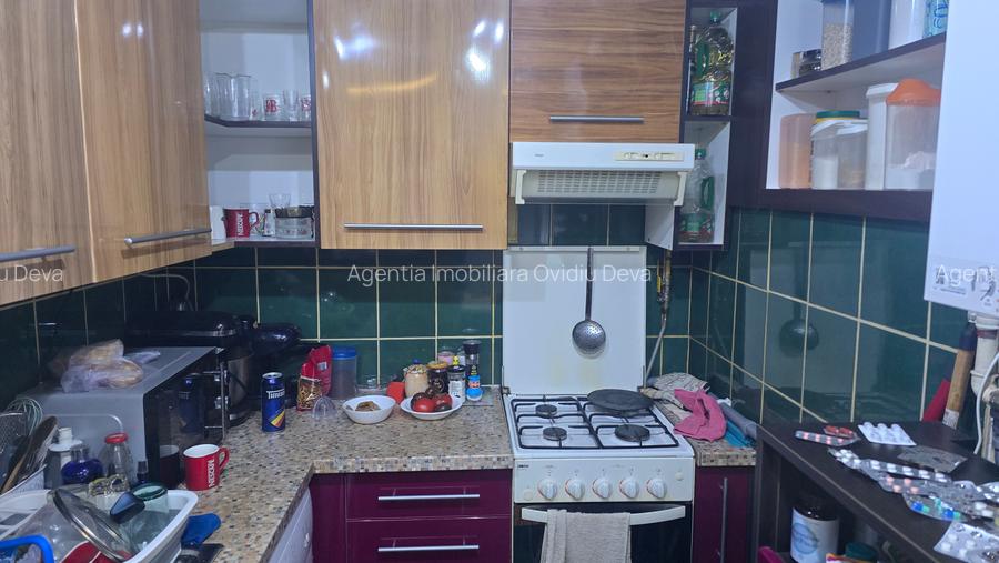 Vand apartament cu 3 camere in Deva, Dacia, suprafata utila 38,63 mp, mobilat - 3