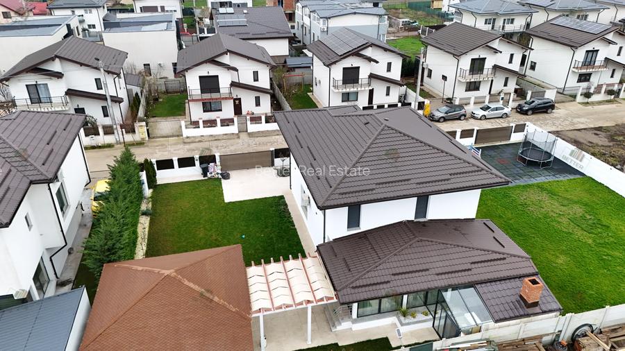 Casă individuală în Comuna Berceni | 550 mp teren | Acces asfaltat | 6 camere - 4