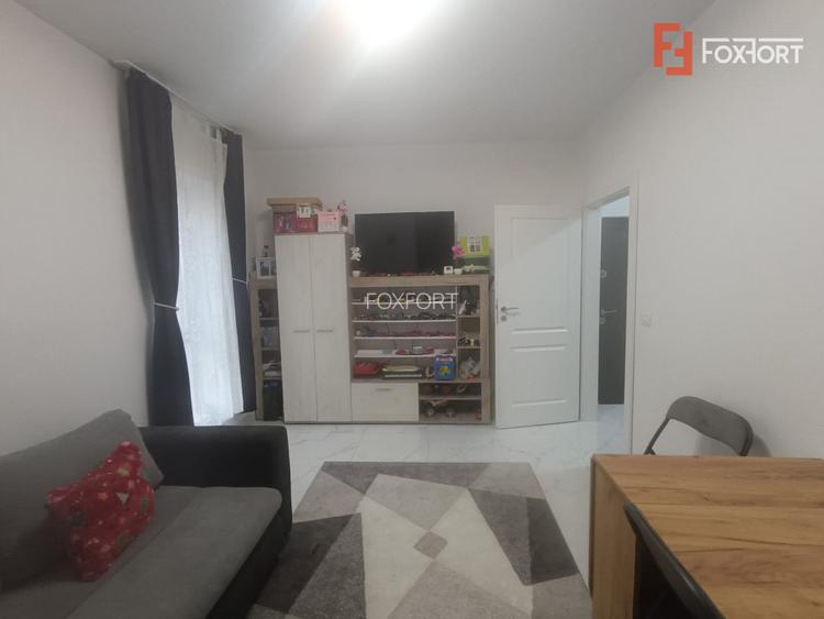 Apartament cu 3 camere, decomandat, Etaj 1 - Giroc  - 14