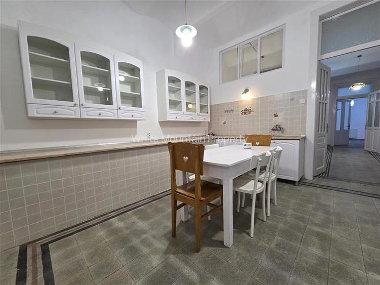 Apartament superb renovat in Centrul Istoric Brasov - 33