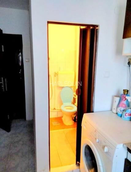 zona Dâmbovita parter, camera de camin la vânzare - 2