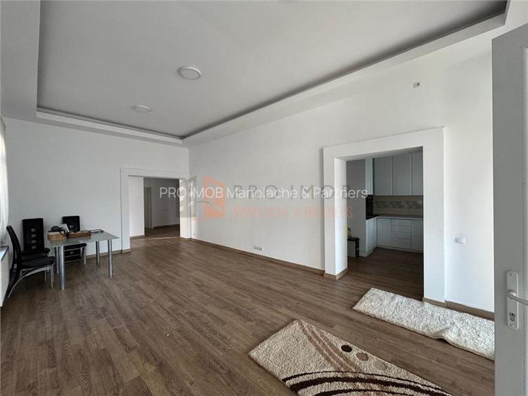 Casa sau Spatiu comercial  in zona magazinelor satesti - 5