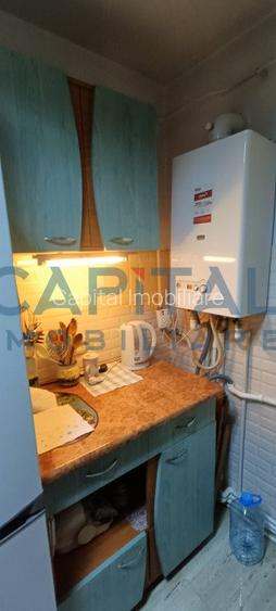 Comision 0% De vanzare apartament ultracentral cu 4 camere decomandate  - 11